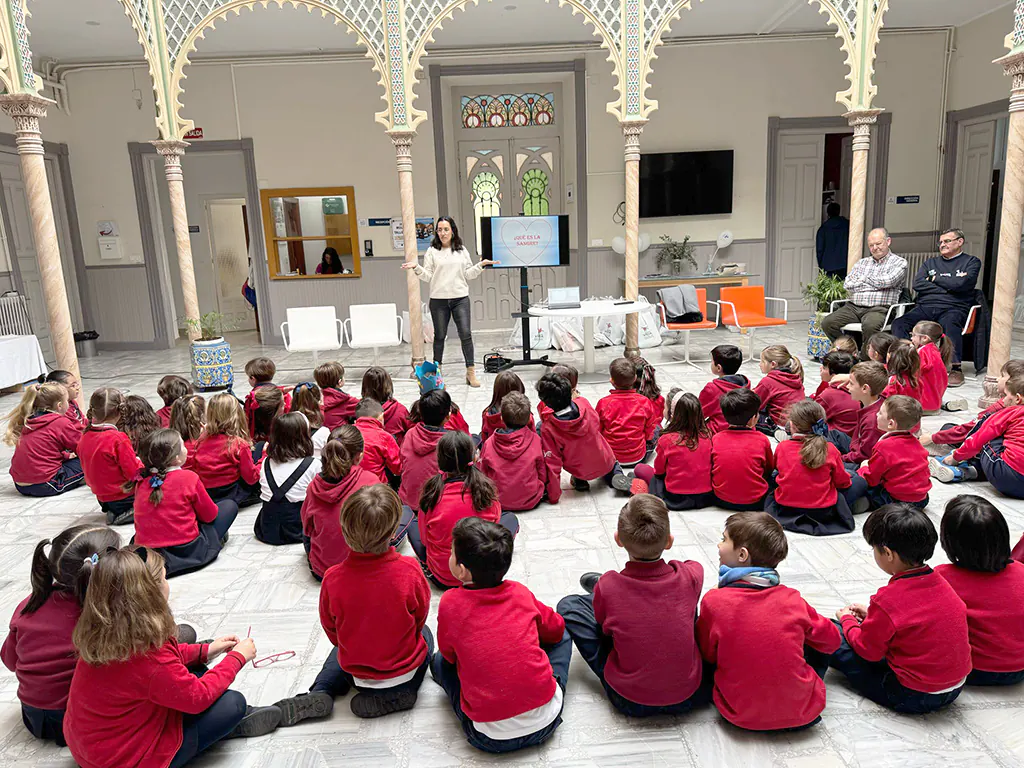 Donantes Sangre Alcázar Charla Sagrada Familia