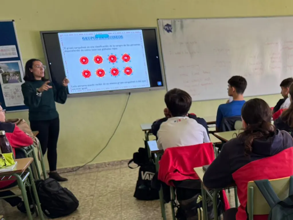 Charla informativa en el colegio Nuestra Señora de la Trinidad